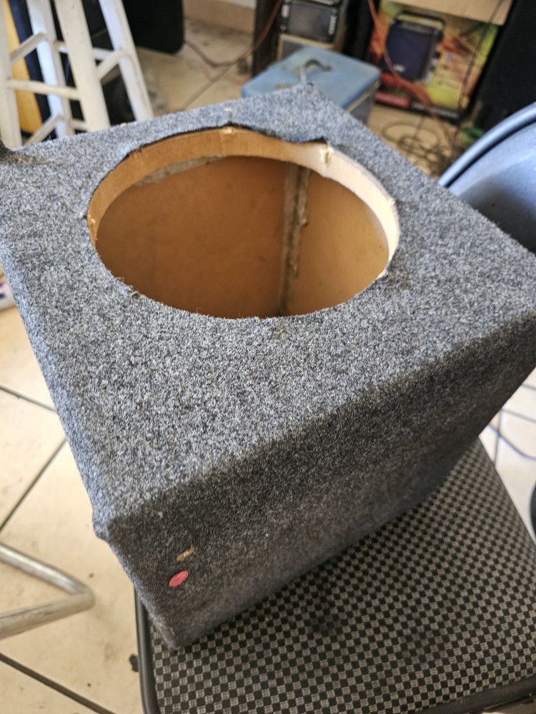8" BOX FOR SUBWOOFER