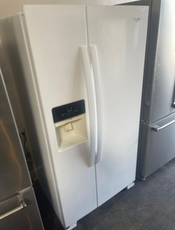 Whirlpool Side‑by‑Side Fridge – White, Ice/Water Dispenser