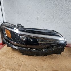 2019 2023 jeep cherokee right side oem headlight 
