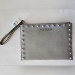NWT. Michael Kors Gray Saffiano Leather Studded Jet Set Travel XL Wristlet
