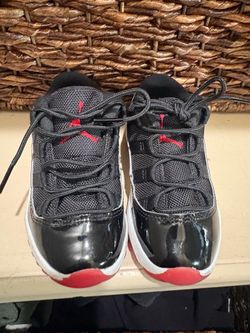 Toddler Jordan 11 low top size 9c
