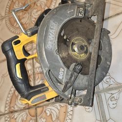 Dcs575 Dewalt Saw 60v Brushless Flexvolt