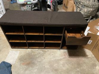 Storage shoe bench