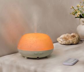 CASALUNA Essential Oil Diffuser with Remote Control and Multi-Color LED Light - Pre-Owned