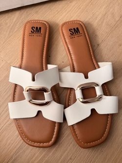SM New York - White Slide Sandals with Gold Buckle - 10W