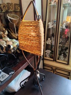 Wicker lamp