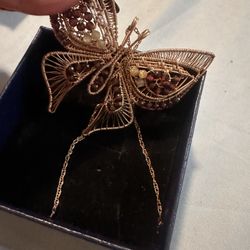 women's jewelry (butterfly) handmade with chain 10k