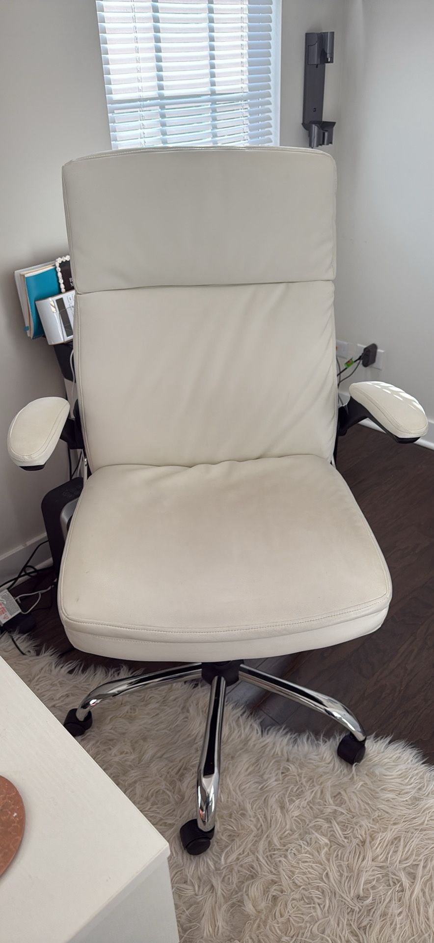 White Computer Chair