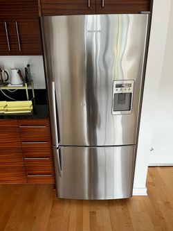 Fisher Paykel refrigerator