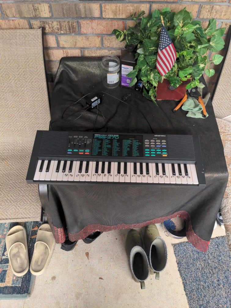 Yamaha....PSS 270...Portasound...Voice Bank..Stereo