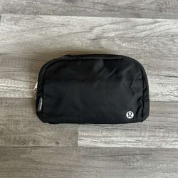 Lululemon Everywhere Belt Bag Black Large 2L New With Tags