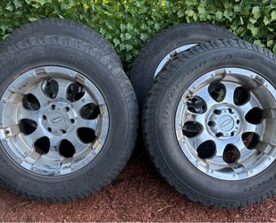 20” Moto Metal  Chrome Wheels + tires (Ram 1500)