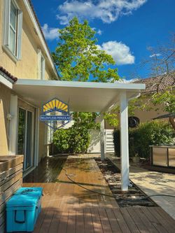 Custom Pergolas, Patio Covers, Decks, Screen Enclosures