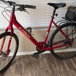 Trek Verve 2 Hybrid Bike for Sale in Chandler AZ OfferUp