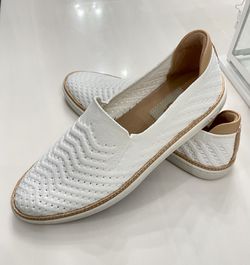 UGG Sammy Slip On Sneakers 7.5