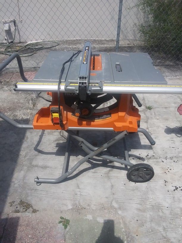 Ridgid Table Saw 10 Inch 