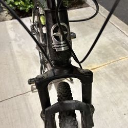 21 Speed Schwinn Sidewinder bicycle