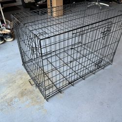 Dog Crate (medium/large)