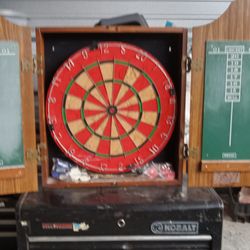Marlboro Dart Board In Solid Wood Cabinet With Darts