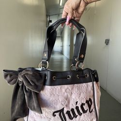 Juicy Couture Pink Tote bag w/ brown bow