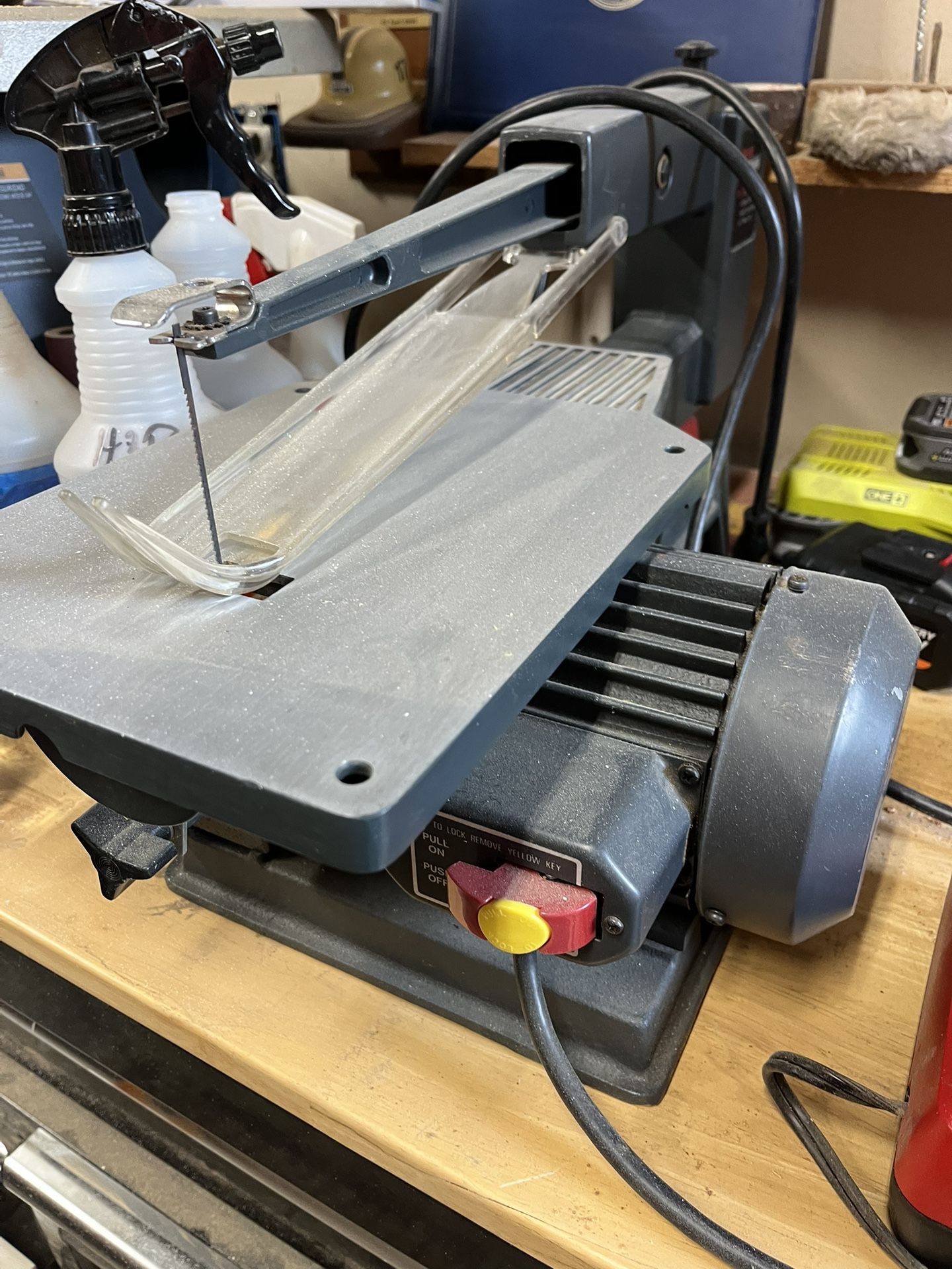 Scroll saw