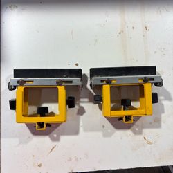 DeWalt DW7232 Miter Saw Stand Work Piece Support and Length Stop
