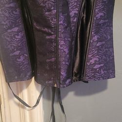 Beautiful purple and black corset size 4xl