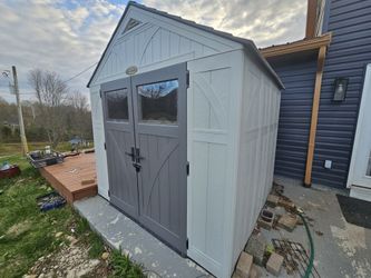 Suncast 8' x 7' Shed (New 1100)