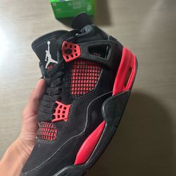 Jordan 4 red thunders