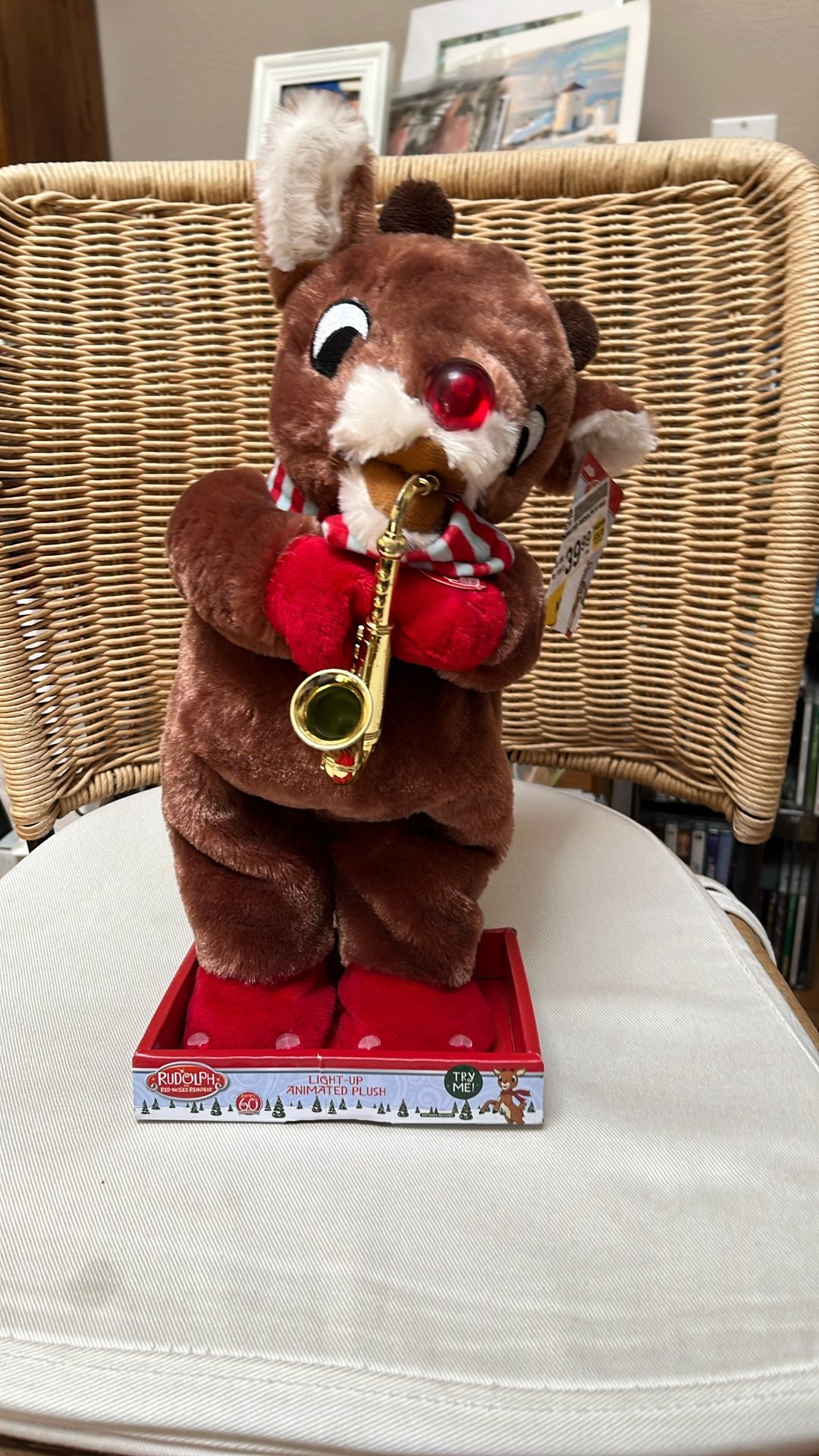 Animated Rudolf : Playing the Song  using A Saxophone 