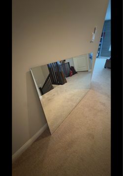 Wall mirror 3’x5’