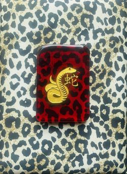 Beautiful Red Envelope-Year of the Snake Glass Figurine 