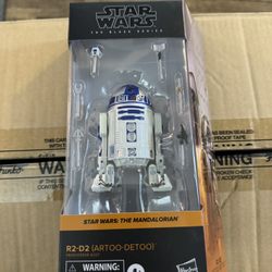 Star Wars The Black Series 6” The Mandalorian 32 R2-D2 (ARTOO-DETOO) 