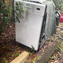 Used Dishwasher Mini Danby 