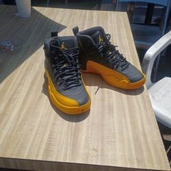 Jordan 12 Retro