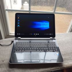 HP PAVILION 15 NOTEBOOK. core i5, 500gb hdd, 8gig ram, webcam, hdmi, 2.30GHz, win.10-mf