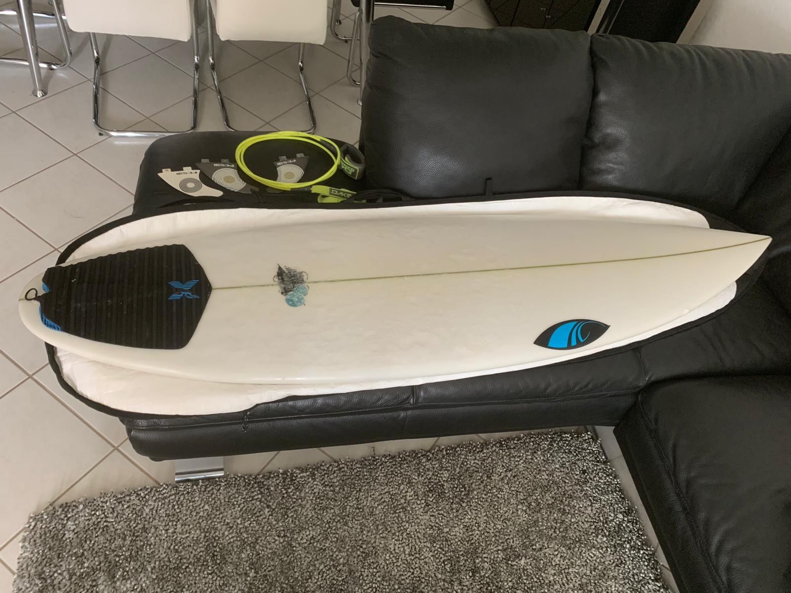 Surfboard Shar Pei 6.2”! Great condition!