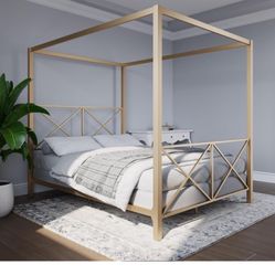 Gold Canopy Bed (Full Size )