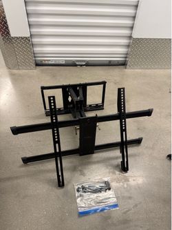 TV wall mount