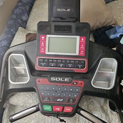 Sole F80 Tredmill 