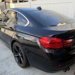 4/s 2016 BMW Like New 12,995