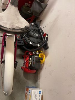 Centeral pneumatic air compressor 3 gallon