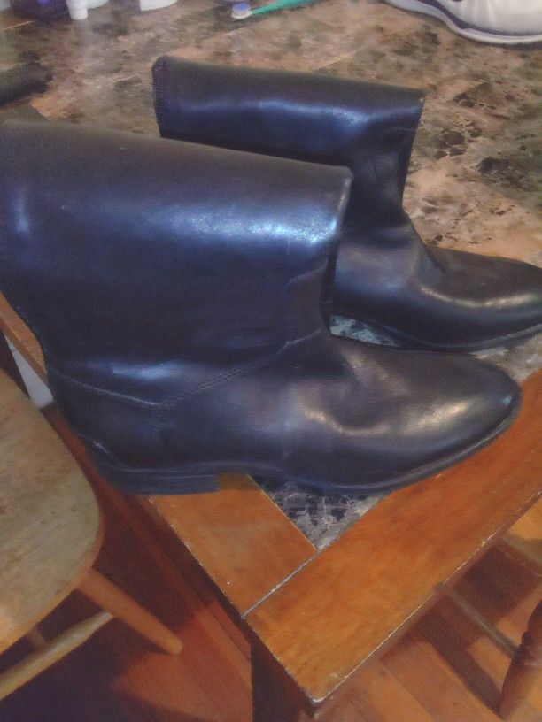 Ladies Boots