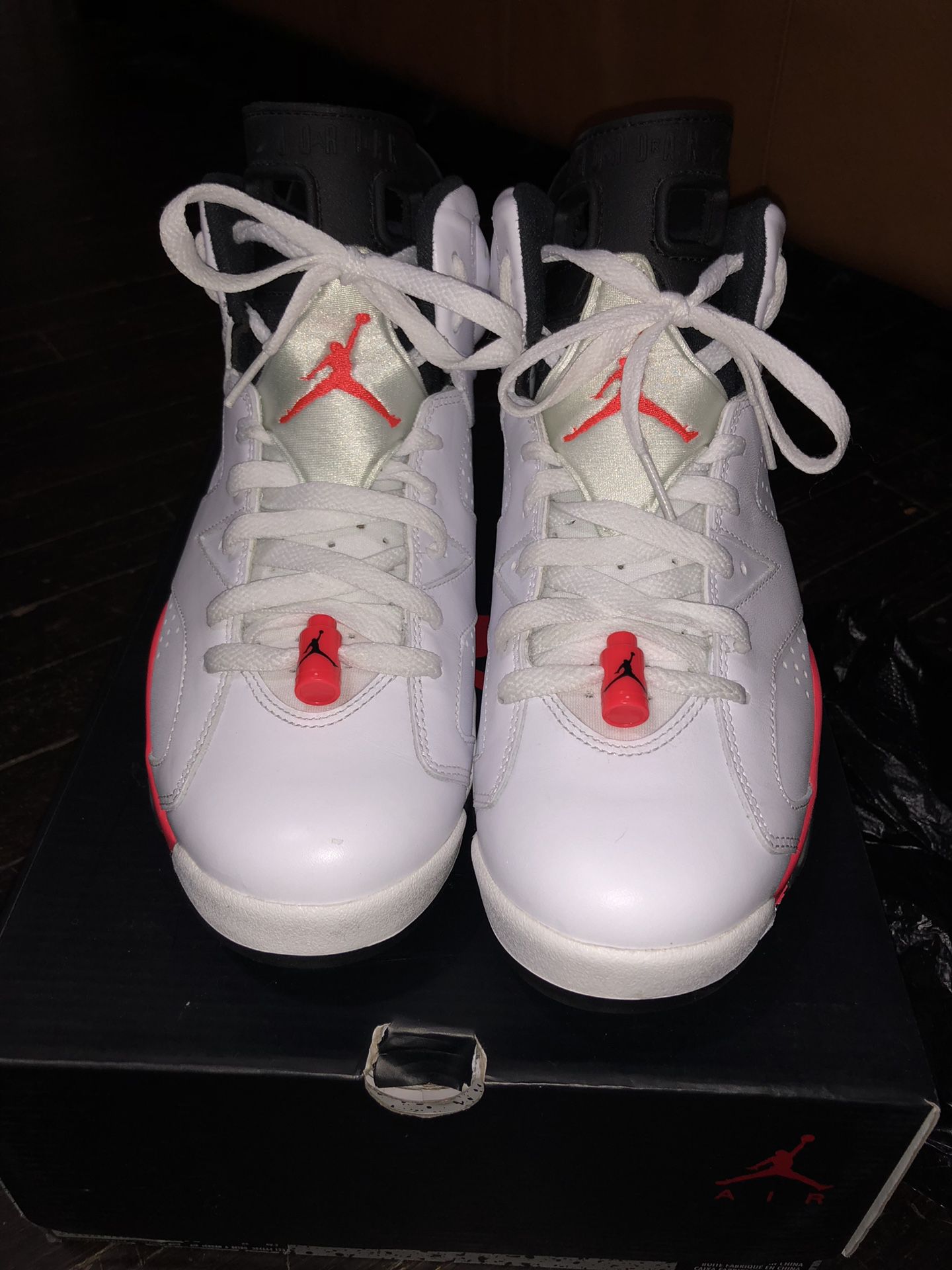 Air Jordan Retro 6 White Infrared Size 9