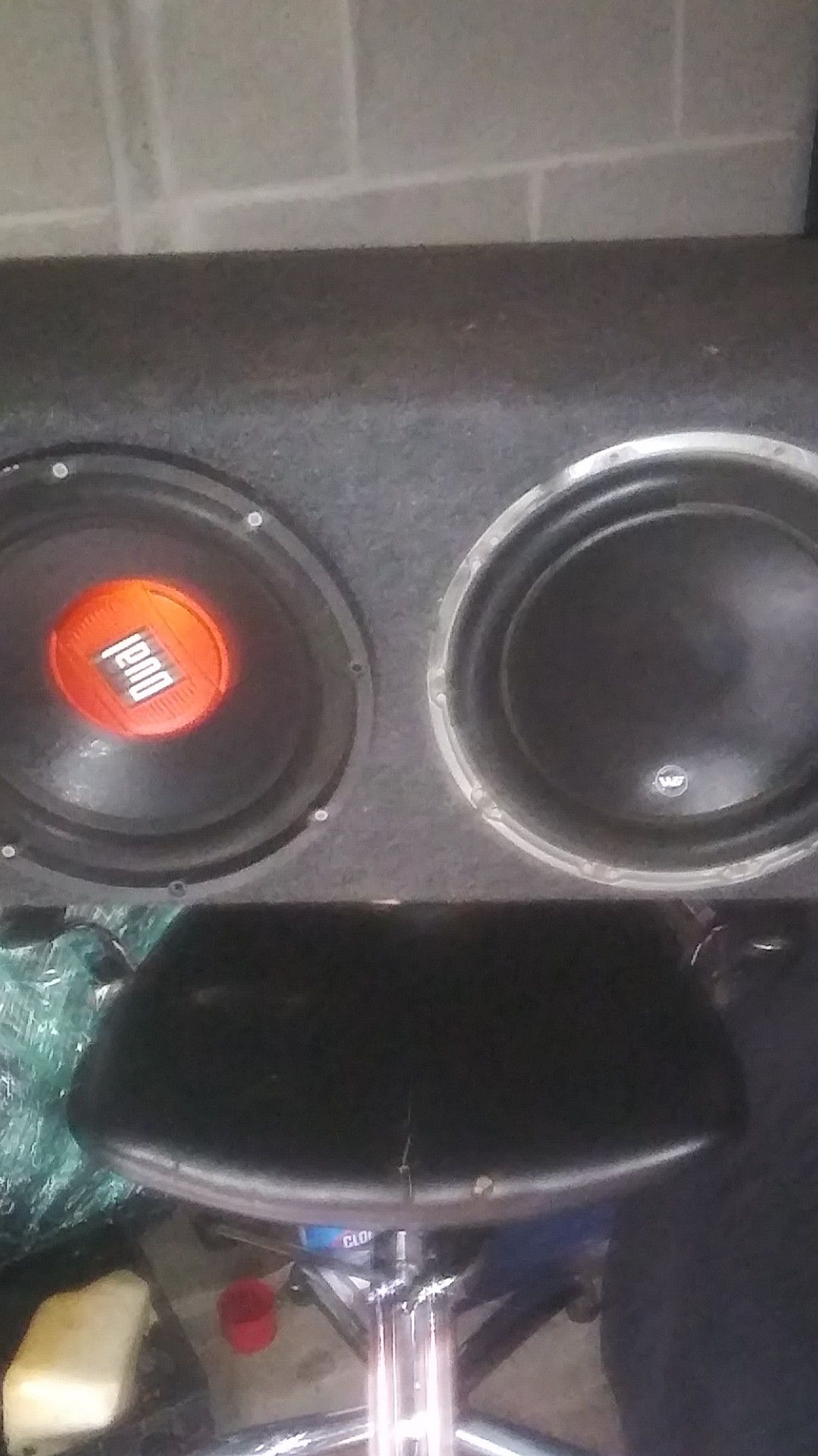 2 12inch subs