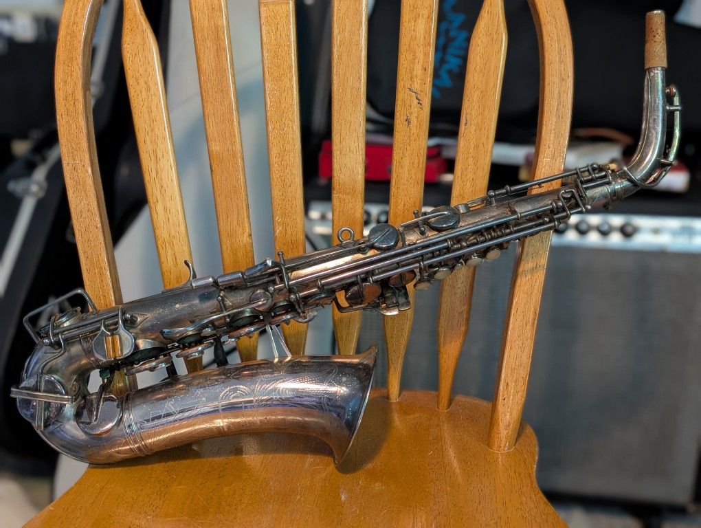 Vintage 1940 Buescher Aristocrat Series 2 Alto Saxophone