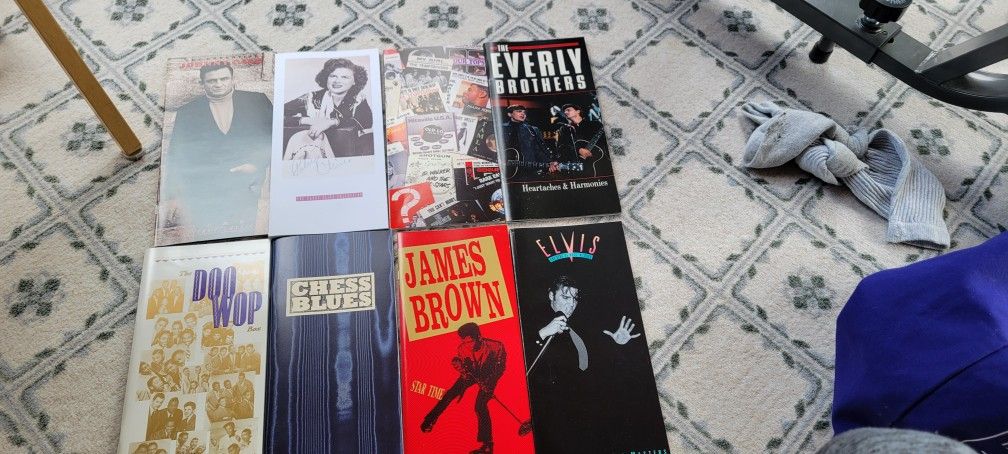 Music Cd Books Only