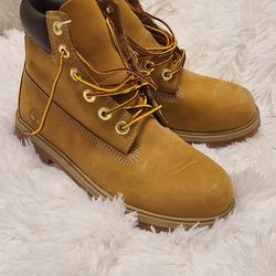 Timberland Boots Size 4 NEW