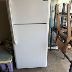 Refrigerator Clean and Ready!