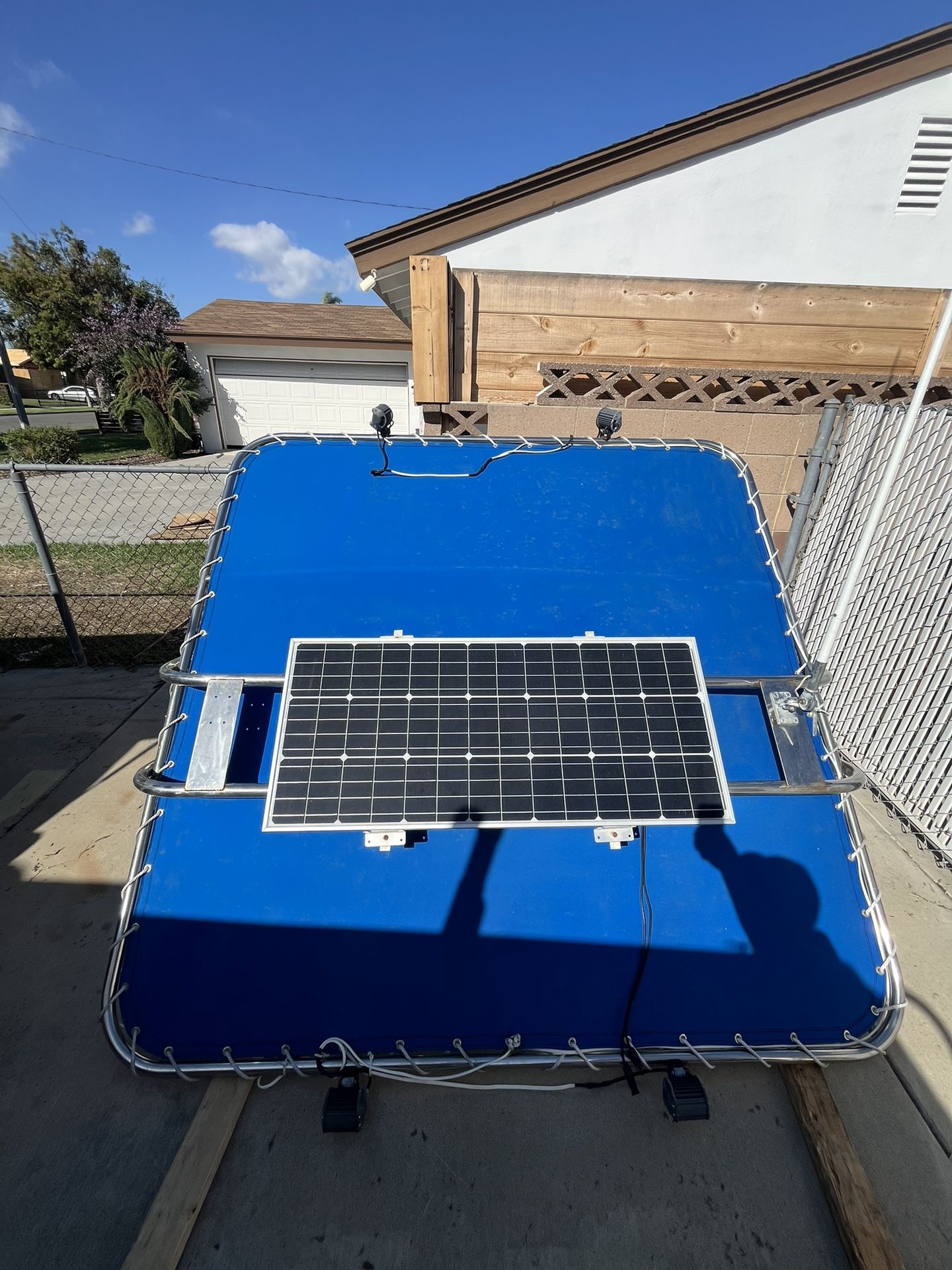 T top stainless Steel With Solar And Antenna